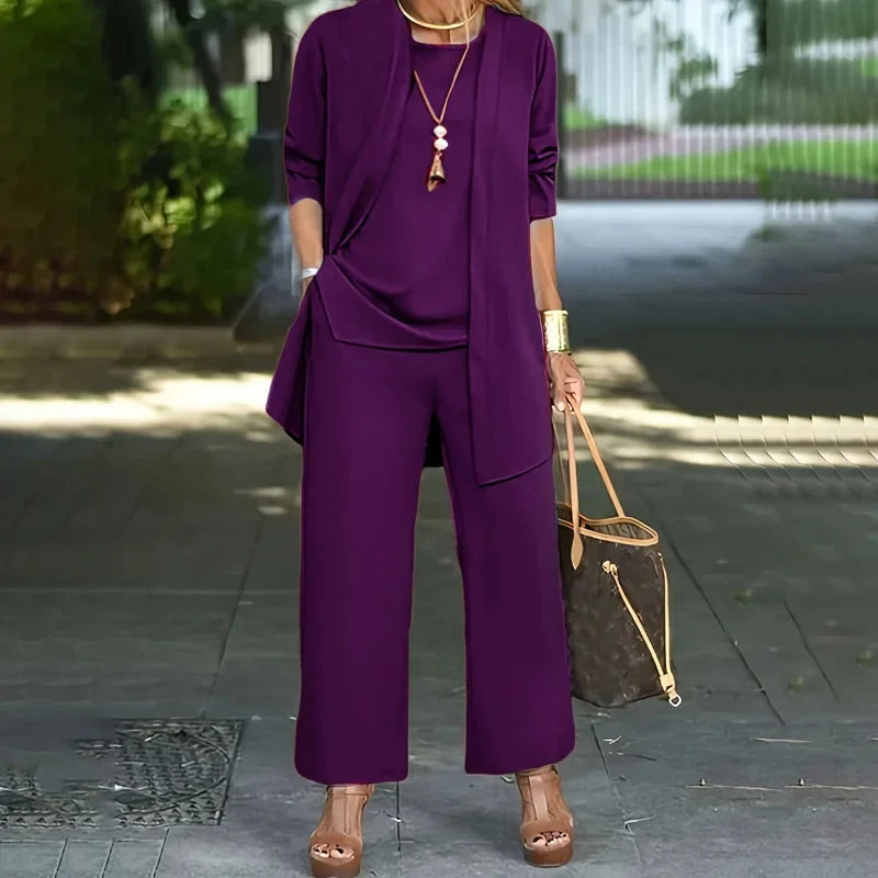 Kaevia | Three-Piece Lounge Set