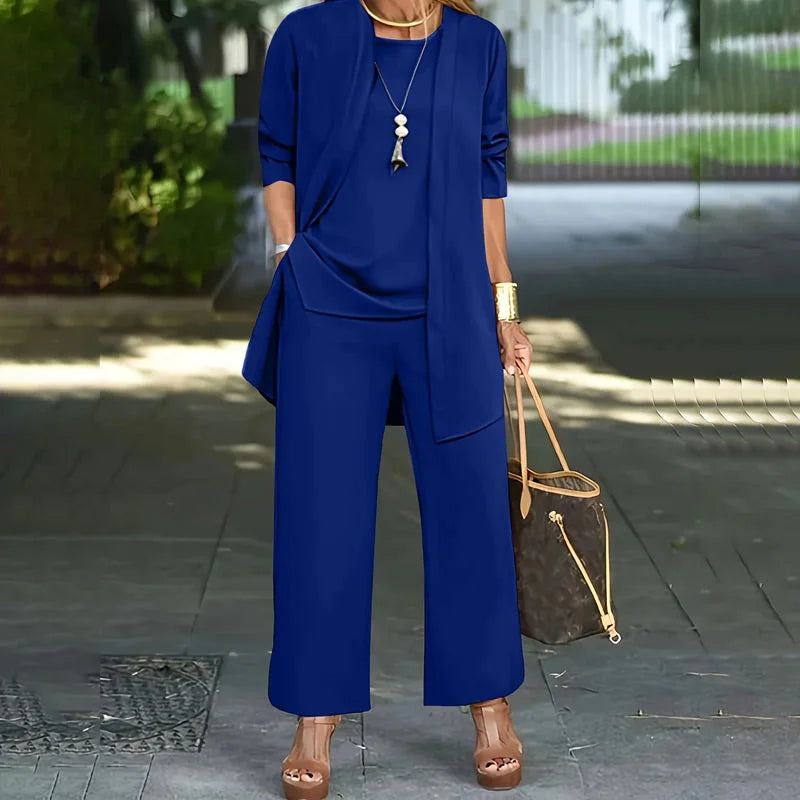 Kaevia | Three-Piece Lounge Set