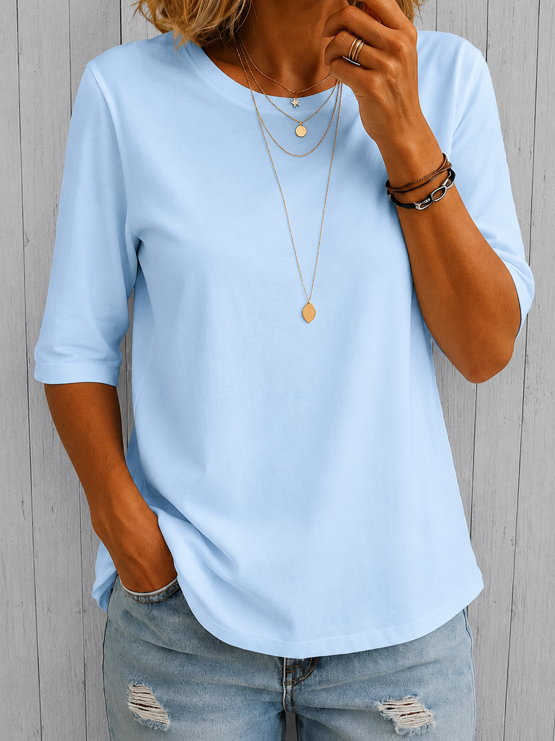 Calvera | Longer-Sleeve Comfort Tee