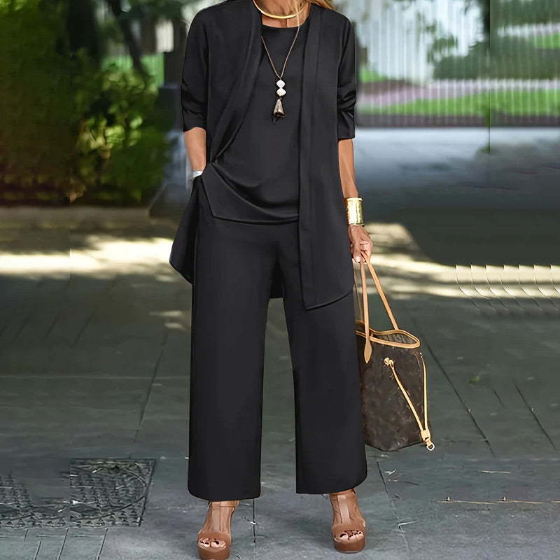 Kaevia | Three-Piece Lounge Set